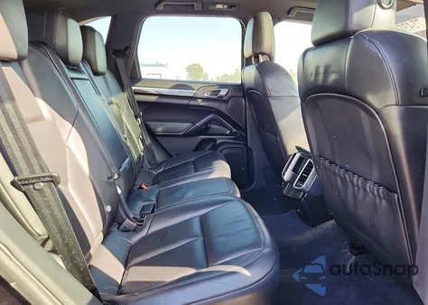 2011 Porsche Cayenne S z USA, uszkodzony, nr VIN WP1AB2A26BLA47799